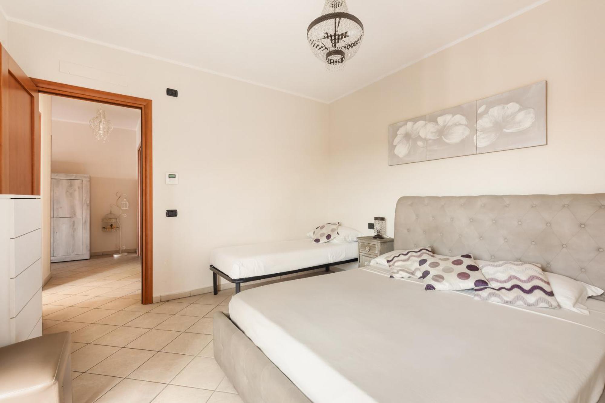 Giramondo Guest House Фьюмичино Экстерьер фото