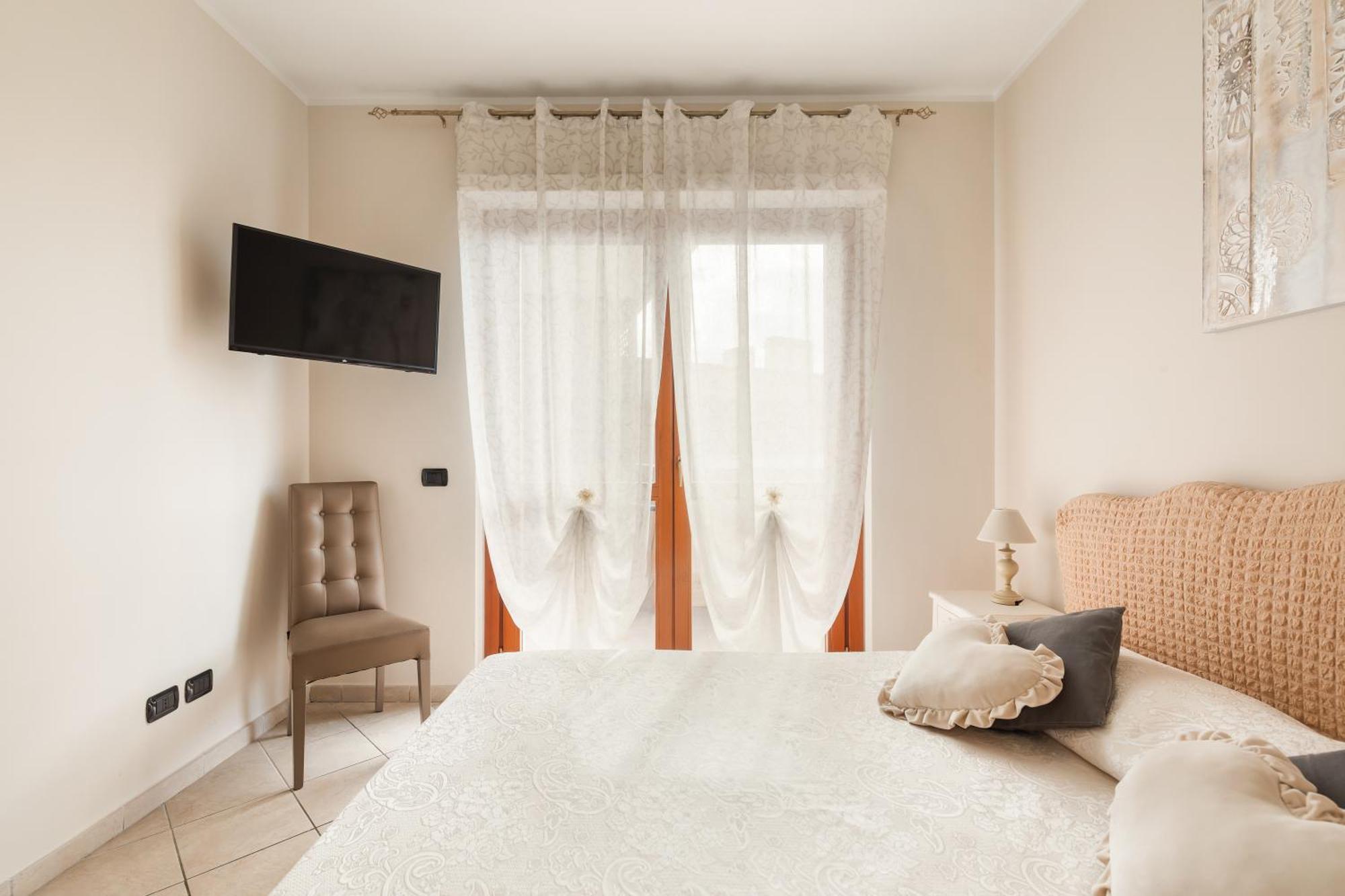 Giramondo Guest House Фьюмичино Экстерьер фото