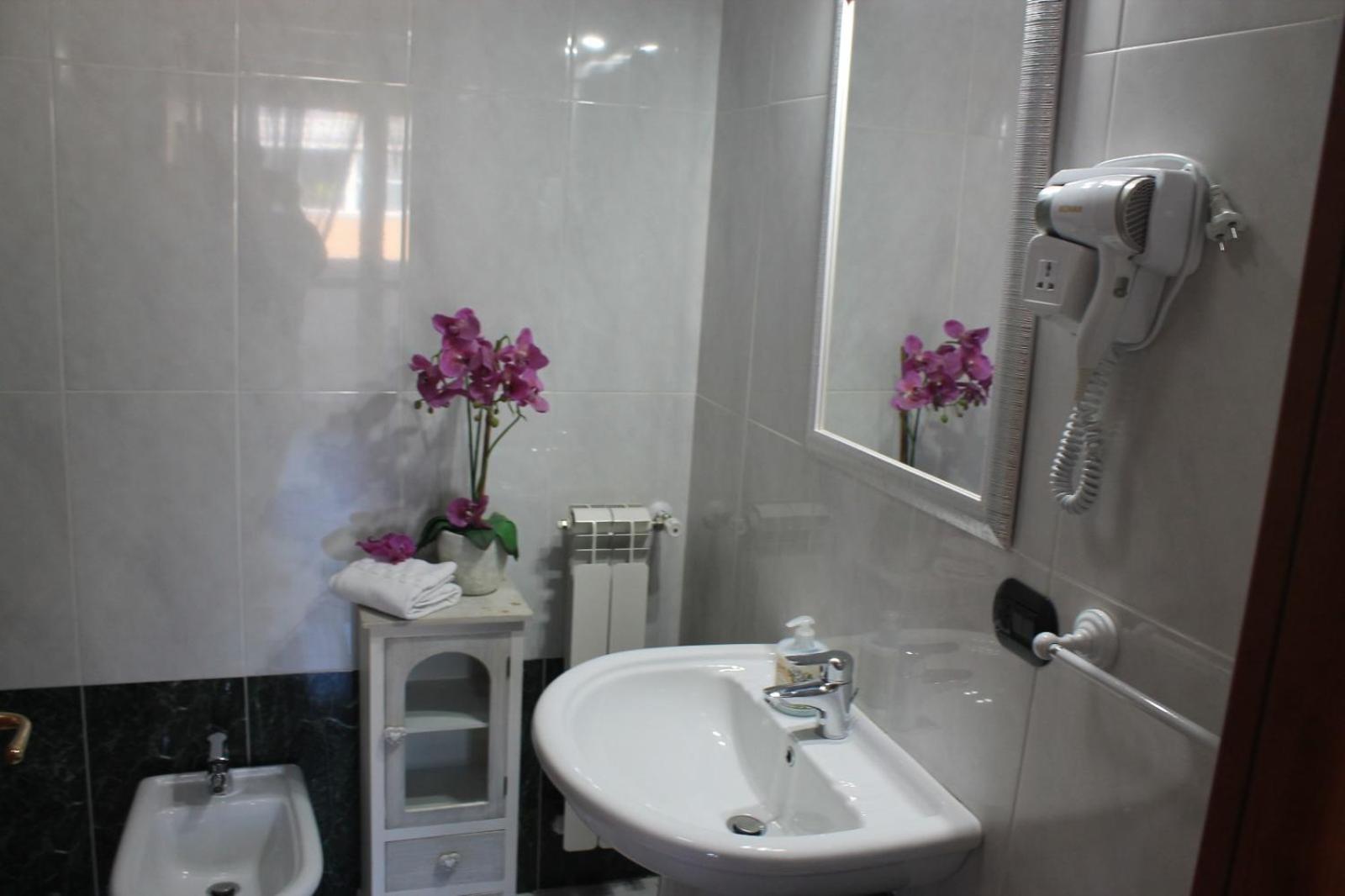 Giramondo Guest House Фьюмичино Экстерьер фото
