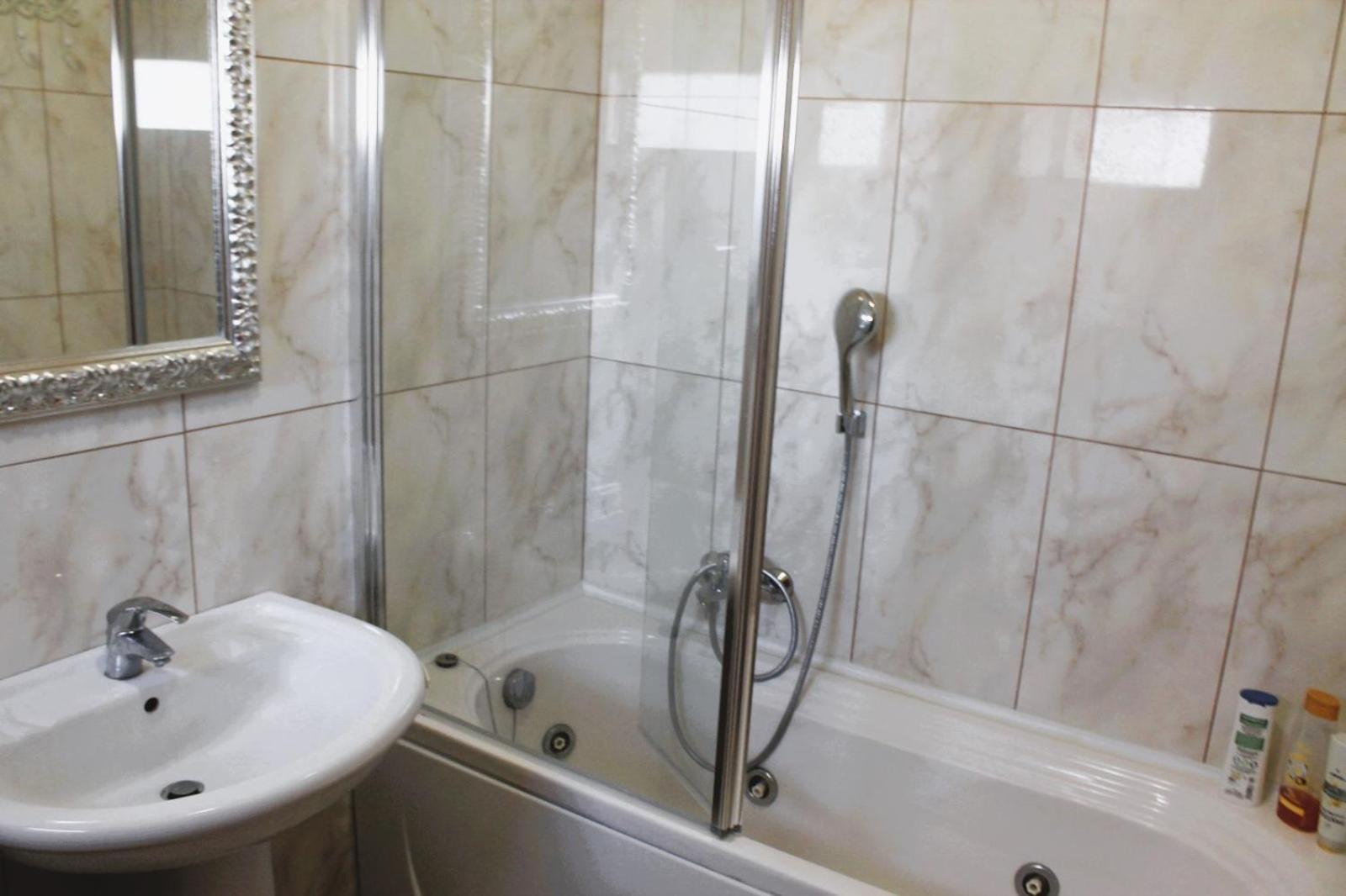 Giramondo Guest House Фьюмичино Экстерьер фото